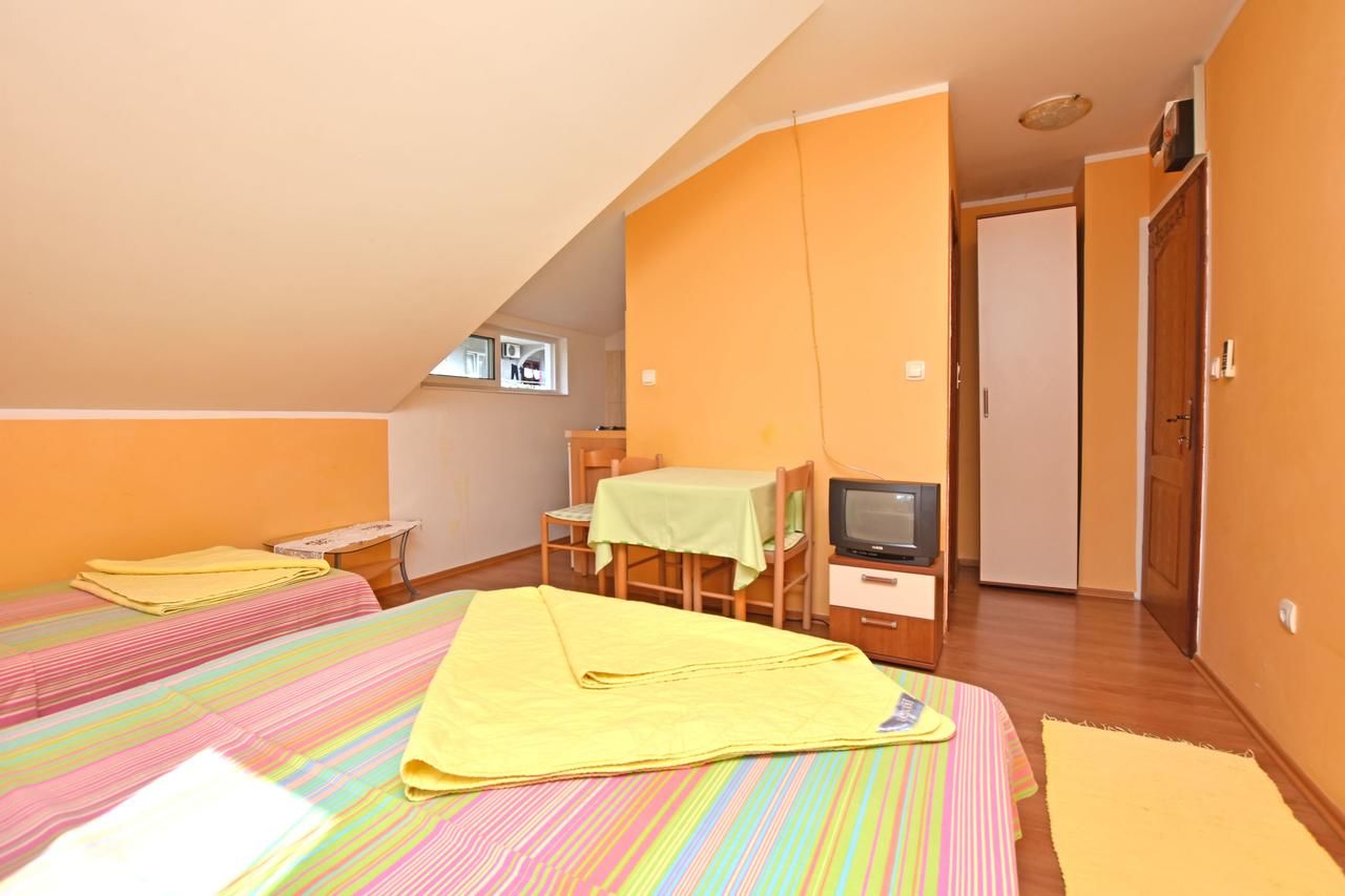 Апартаменты Apartments Kujacic Херцег-Нови
