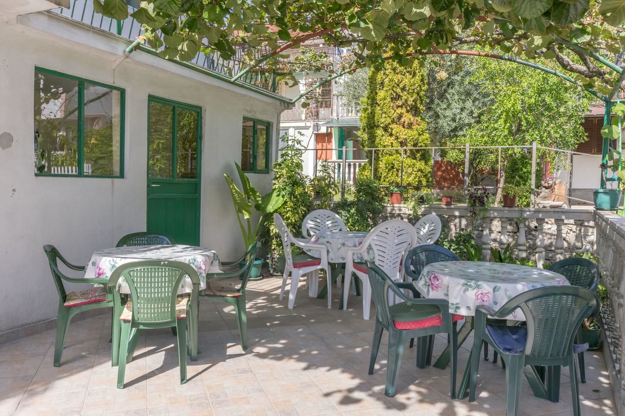 Апартаменты Apartments Kujacic Херцег-Нови-11